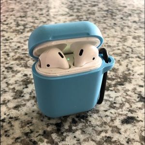 Silicone Airpod Case (airpods not included)